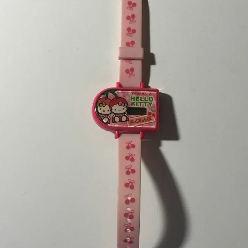 [BUNJANG] Sanrio Hello Kitty Yamagata Regional Limited Cherry Clock / 산리오 헬로키티 고전 야마가타 지역 한정 체리 시계