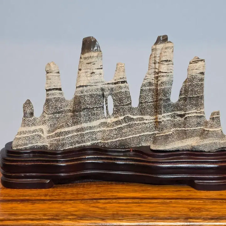[BUNJANG] Mountain Landscape Viewing Stone / 26081802 웅장한 산세가 멋진 산수경석 작품석 수석 팝니다