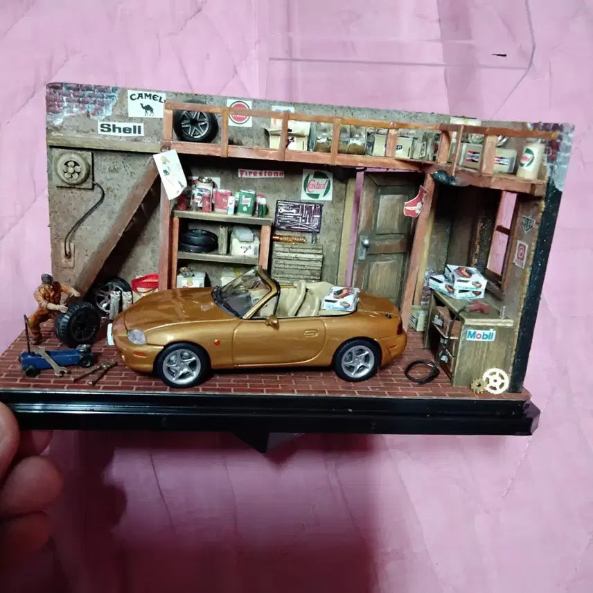 [BUNJANG] 1/43 Scale Warehouse Garage Diorama (Personal Handcrafted) / 1/43 창고 정비소 디오라마(개인자작품)