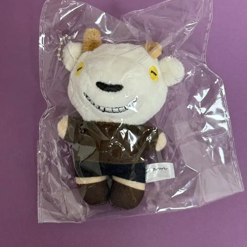 [BUNJANG] Chevon Plush Doll / chevon 쉐본 누이 인형
