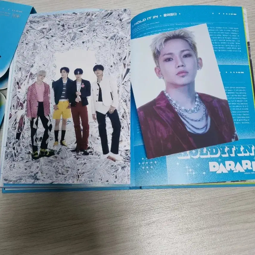 [BUNJANG] TREASURE The Second Step : Chapter Two Signed Album / TREASURE 2집 The Second Step : Chapter Two 친필 싸인 앨범