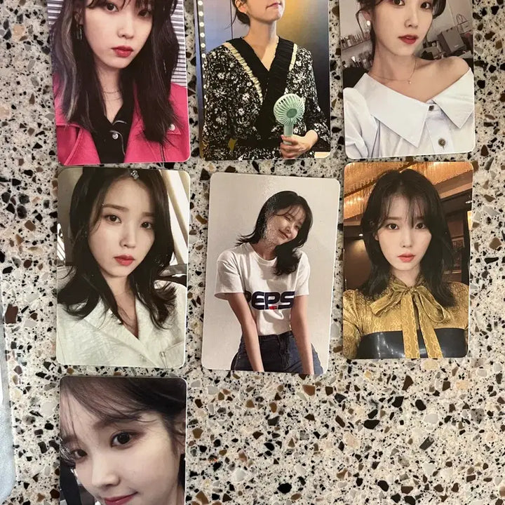 [BUNJANG] IU UAENA 5th Generation Photocard + Tin Case Set / 아이유 유애나 5기 포토카드+틴케이스
