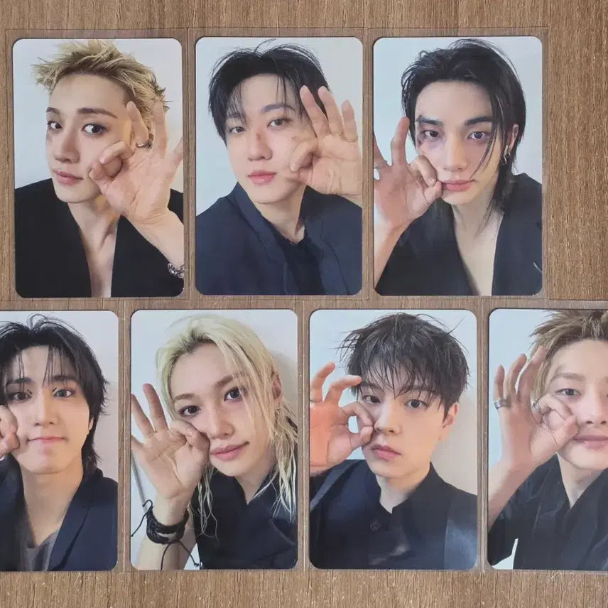 [BUNJANG] Stray Kids Run It Concert Lucky Draw OT7 Photocard Bundle Set / 스트레이키즈 스키즈 런잇 막막 8/2 콘서트 입장 기프트 특전 포카 스테이존 일괄 판매