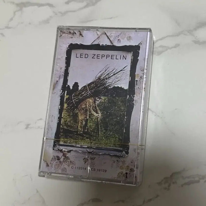 [BUNJANG] Led Zeppelin Led Zeppelin IV Limited Edition Cassette Tape (Sealed) / 레드 제플린 Led Zeppelin IV 카세트 테이프