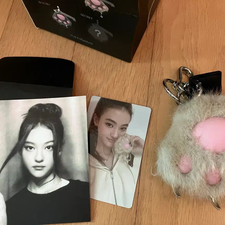 [BUNJANG] Meovv Myao Jelly Paw Charm - Ella Ver. / Meovv 미야오 jelly paw 키링-엘라ver