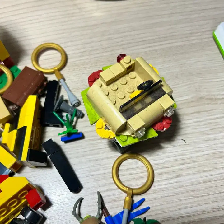 [BUNJANG] LEGO Harry Potter Quidditch Match Set + Mr. Krabs / 해리포터 퀴디치 시합 레고 세트 + 집게리아 사장 차