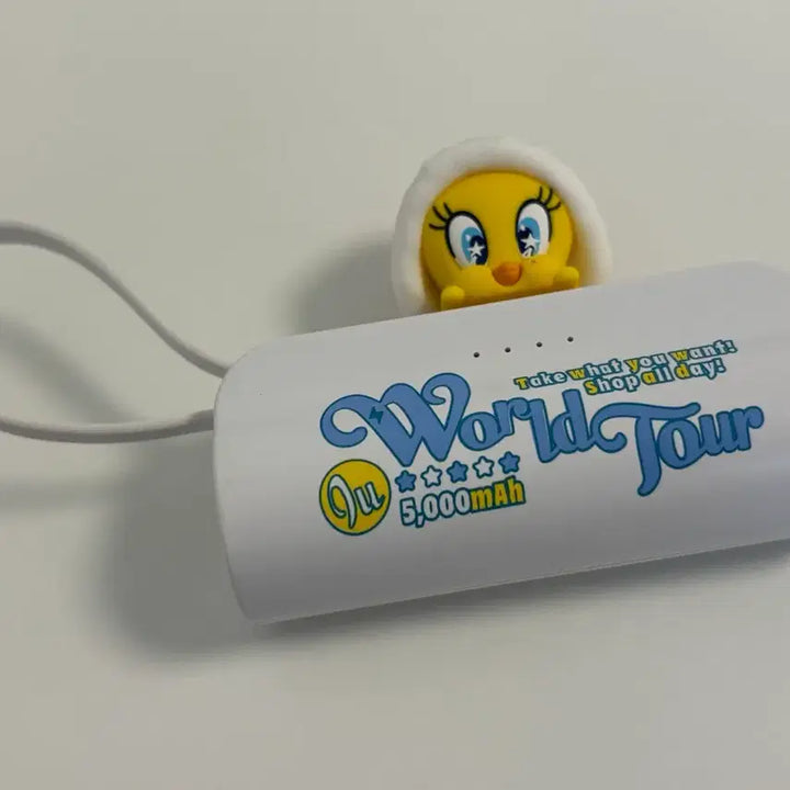 [BUNJANG] IU Tweety Portable Charger Concert Goods / 아이유 트위티 보조배터리 콘서트 굿즈