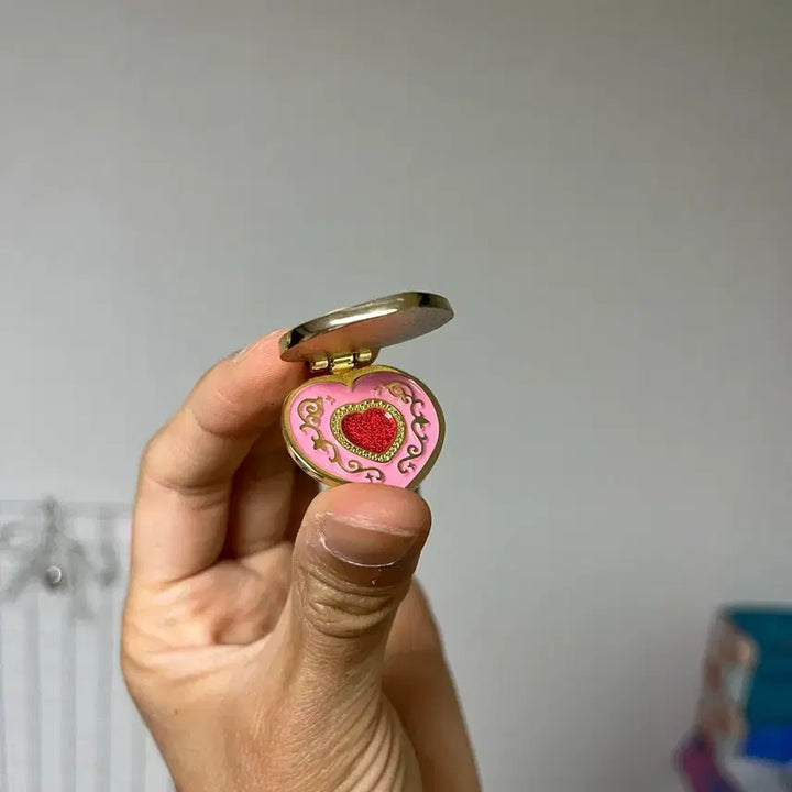 [BUNJANG] Shugo Shugo Moon Metal Badge / 슈가슈가룬 금속뱃지 뱃지