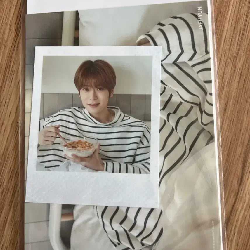 [BUNJANG] NCT 127 Jaehyun Summer Vacation Postcard Polaroid Set / NCT 127 재현 여름 휴가 엽서 폴라로이드 세트