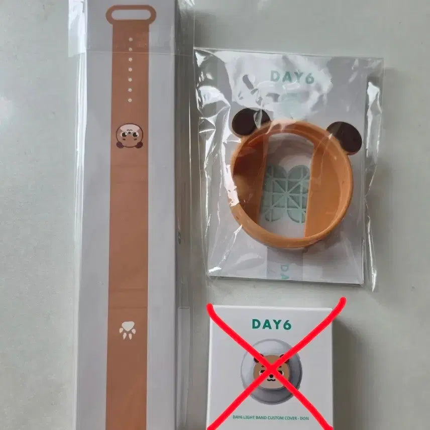 [BUNJANG] DAY6 Made Watch Denimals Ring Cover + Strap Bundle Set / 데이식스 마데워치 데니멀즈 링커버+스트랩 일괄