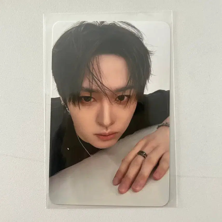 [BUNJANG] Stray Kids Leeknow This&amp;That Popup Lucky Draw Photocard / 스키즈 포카 디스앤댓 팝업 3만원 특전 포토 카드 리노 Leeknow this&amp;that