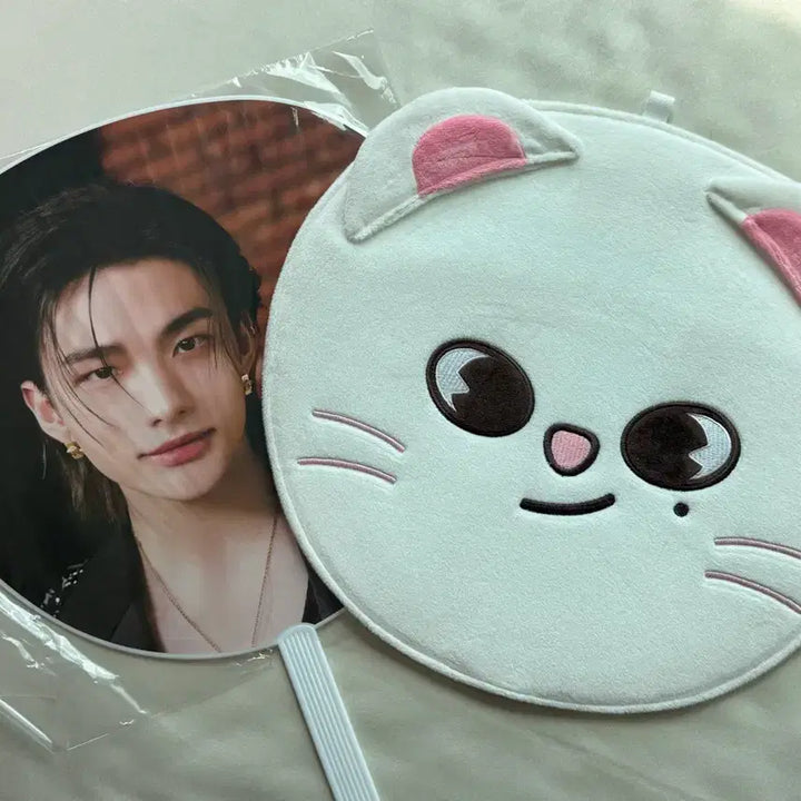 [BUNJANG] Stray Kids Hyunjin Jiniret Japanese Uchiwa Set / 스트레이키즈 스키즈 스키주 일본 우치와 현진 지니렛 세트 양도