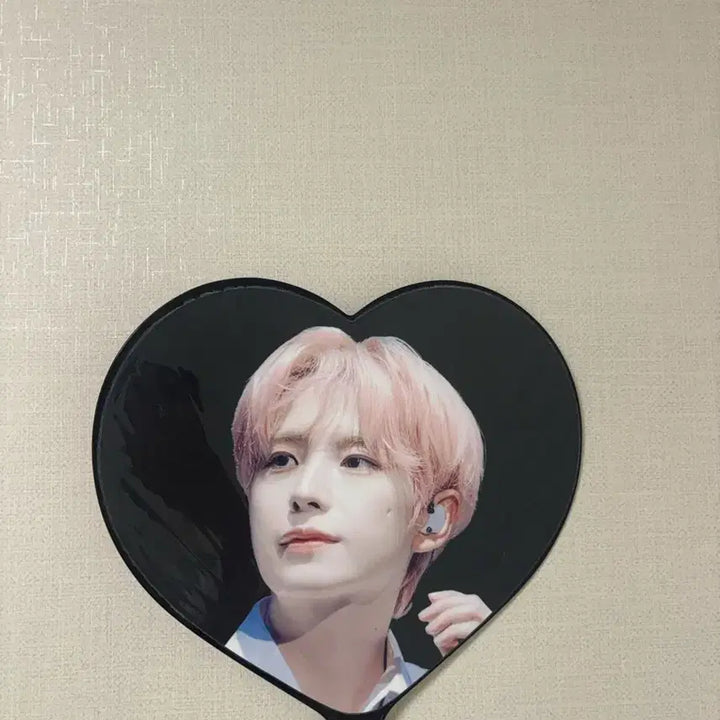 [BUNJANG] NCT WISH Yushi Uchiwa (Photocard Included) / 엔시티위시 유우시 우치와 (포카 덤)