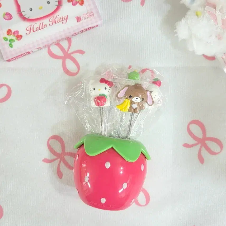 [BUNJANG] Sanrio Strawberry Forks &amp; Picks Set (Hello Kitty, My Melody, Cinnamonroll, Sugarbunnies) / 고전키티 슈가바니즈 마이멜로디 키티 딸기포크픽 세트 고전시나모롤