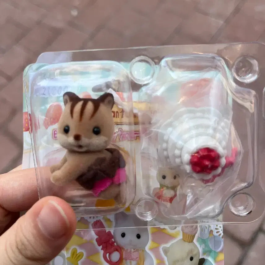 [BUNJANG] Sylvanian Families Cake Party Cake Squirrel / 실바니안 케이크 파티 케이크 다람쥐