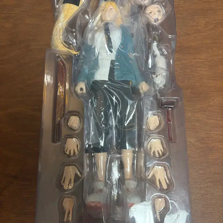 [BUNJANG] ThreeZero FigZero Power Chainsaw Man Figure / 쓰리제로 파워 풀박스 체인소맨