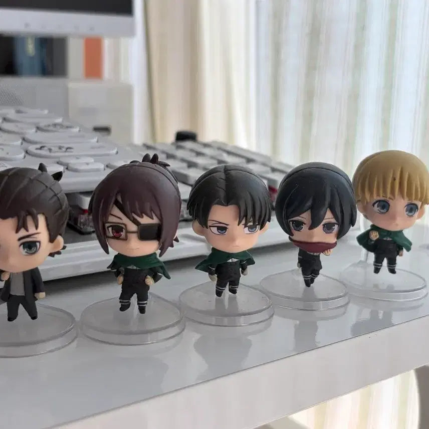 [BUNJANG] Attack on Titan Standing Gacha Bundle / 진격거 스탠딩 가챠 일괄