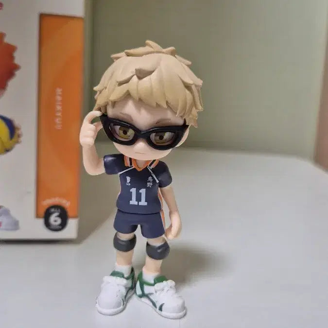 [BUNJANG] Haikyuu!! Tsukishima Acrylic Figure / 하이큐 츠키시마 피규어 팔버스