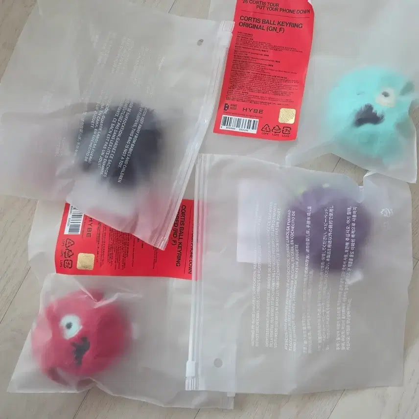 [BUNJANG] CORTIS CORTISBALL Mini Martin Juhun James Sunghyun Geonho Red Red Sealed / CORTIS 코르티스볼 미니 마틴 주훈 제임스 성현 건호 레드레드 미개봉