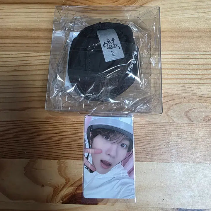 [BUNJANG] NCT WISH 1st Anniversary Wishdol Beret Keychain Ryo Photocard Included / 엔시티위시 1주년 위시돌 베레모 키링  료  포카포함