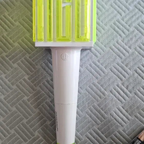 [BUNJANG] NCT SMTOWN OFFICIAL LIGHT STICK Ver.1 / NCT 응원봉 믐뭔봄 Ver1 저렴하게 양도하겠습니다