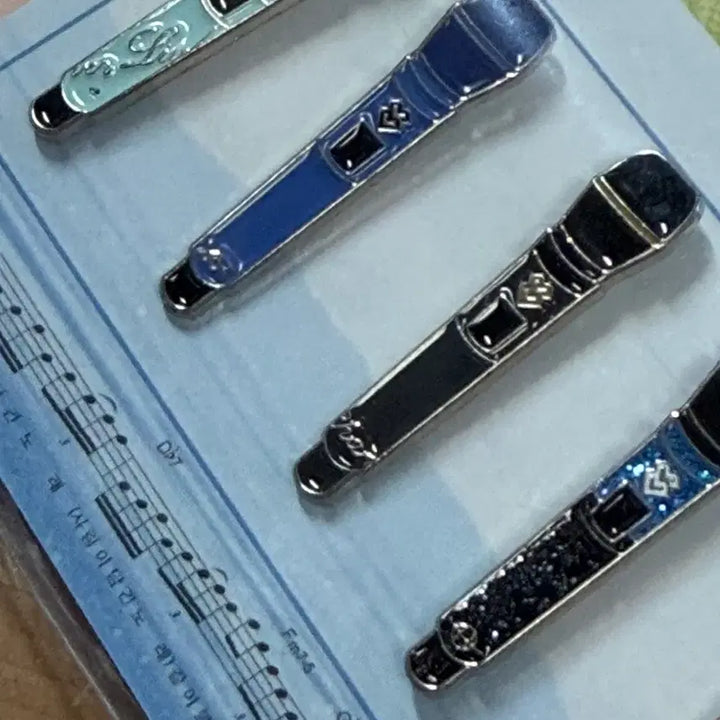 [BUNJANG] BTOB Mic Pin Badge Bundle Set / 비투비 마이크 핀뱃지