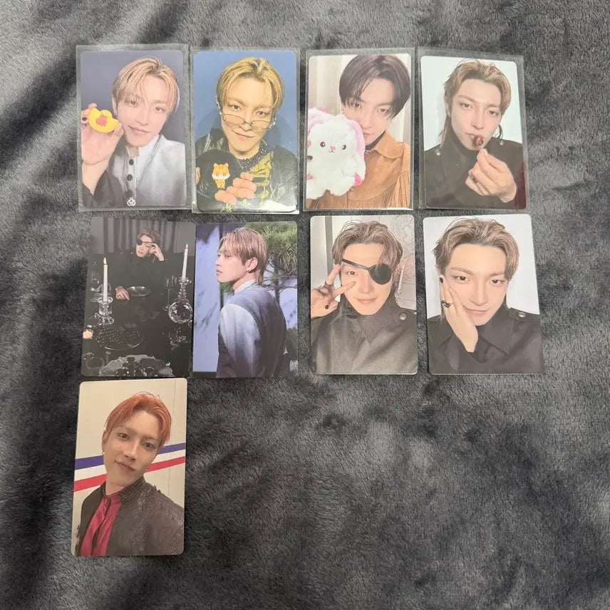 [BUNJANG] ATEEZ Hongjoong Golden Hour: Part. 4 Album Photocard Bundle Set POB / 에이티즈 홍중 미공포 앨범포카 일괄 골든아워4