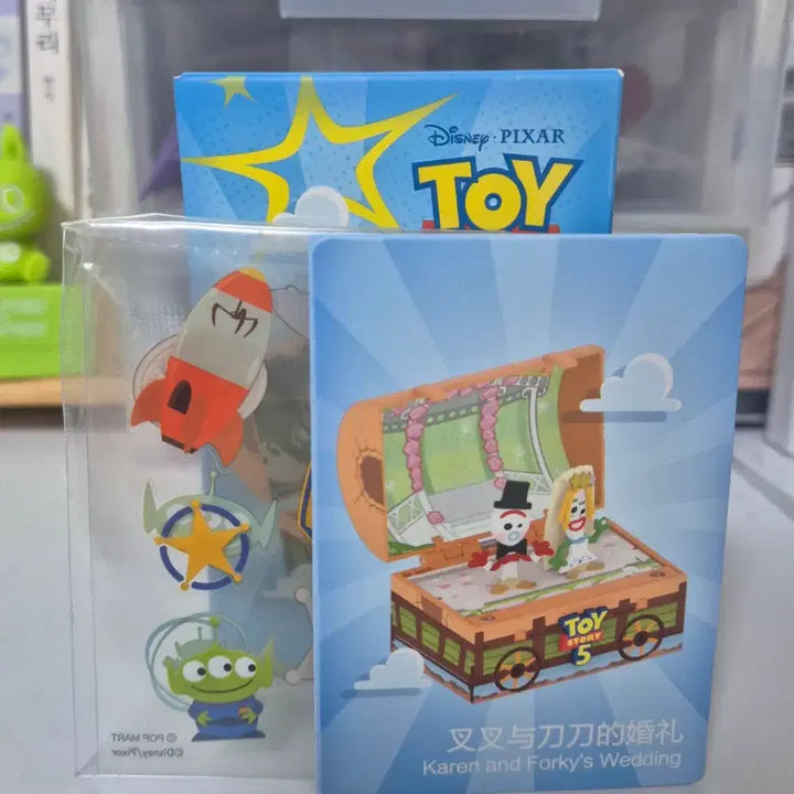 [BUNJANG] Pop Mart Disney Pixar Toy Story 5 Forky &amp; Karen Wedding Figure (Sealed) / 팝마트 디즈니 픽사 토이 스토리5 포키,카렌 웨딩(비닐미개봉상품)