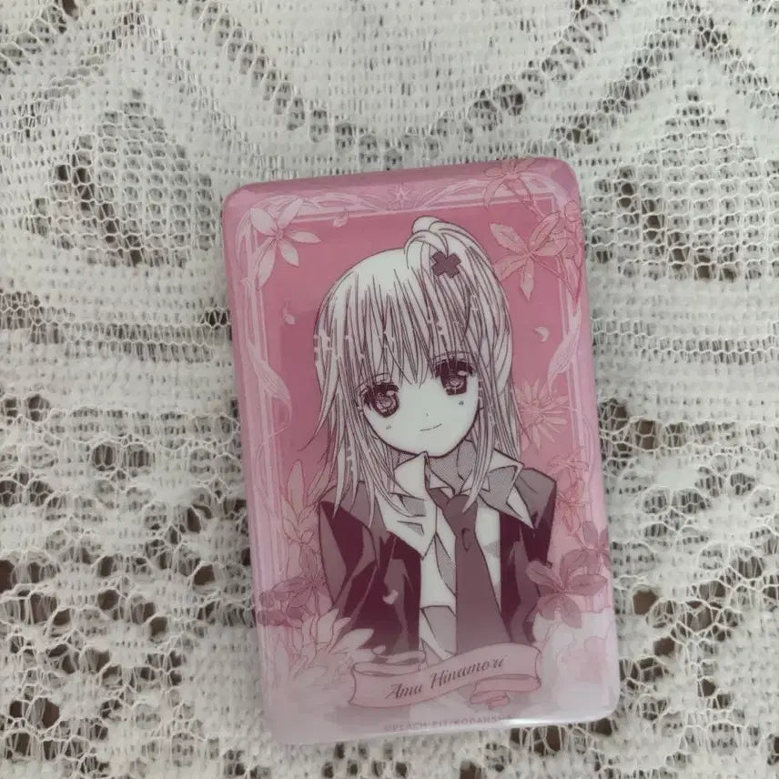 [BUNJANG] Carole &amp; Tuesday Original Art Glitter Pin Button Ami / (추석할인)캐릭캐릭 체인지 캐캐체 원화 글리터 캔뱃지 핀버튼 아무