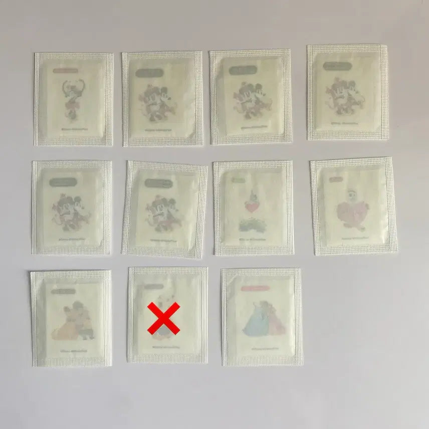 [BUNJANG] Chupa Chups Disney Tti Busil Sticker / 판매) 츄파춥스 디즈니 띠부씰 판매.