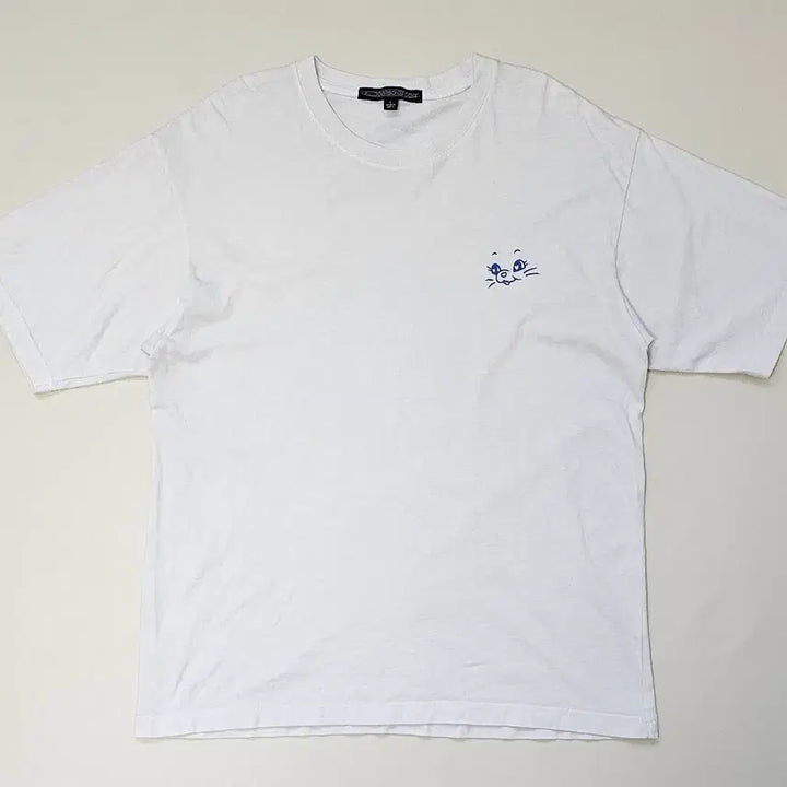 [BUNJANG] NewJeans Logo White Short Sleeve T-Shirt / 뉴진스 굿즈 티셔츠 화이트
