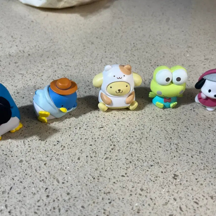 [BUNJANG] Sanrio Characters Gacha Figure Set / 산리오 캐릭터 가챠(일괄판매)