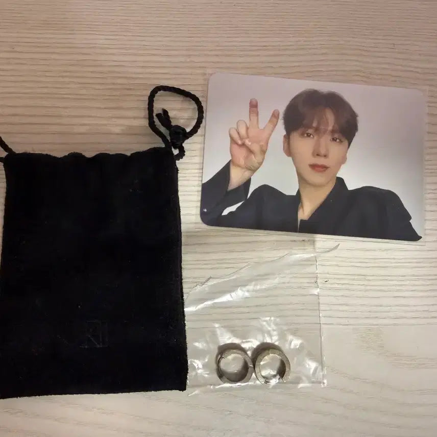 [BUNJANG] MONSTA X Kihyun 11th Album Earrings / 몬스타엑스 기현 11담순 귀걸이