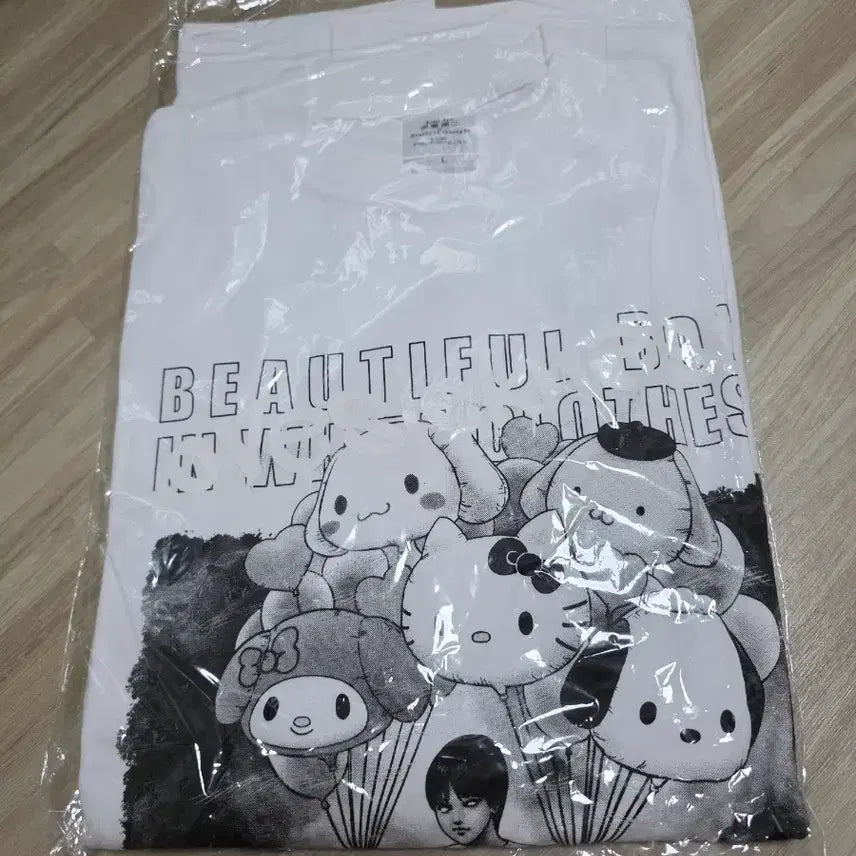 [BUNJANG] Junji Ito x Sanrio Collaboration T-shirt Bag Cinnamoroll, Kitty, My Melody, Pochacco, PomPomPurin / 이토준지 산리오 콜라보 티셔츠 백의의미소년 시나모롤 키티 마이멜로디 포차코 폼폼푸린