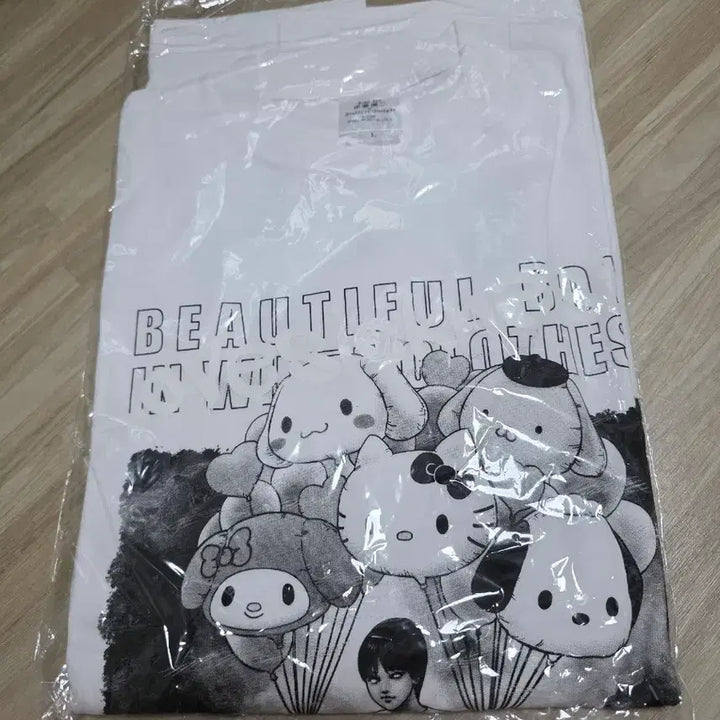 [BUNJANG] Junji Ito x Sanrio Collaboration T-shirt Bag Cinnamoroll, Kitty, My Melody, Pochacco, PomPomPurin / 이토준지 산리오 콜라보 티셔츠 백의의미소년 시나모롤 키티 마이멜로디 포차코 폼폼푸린