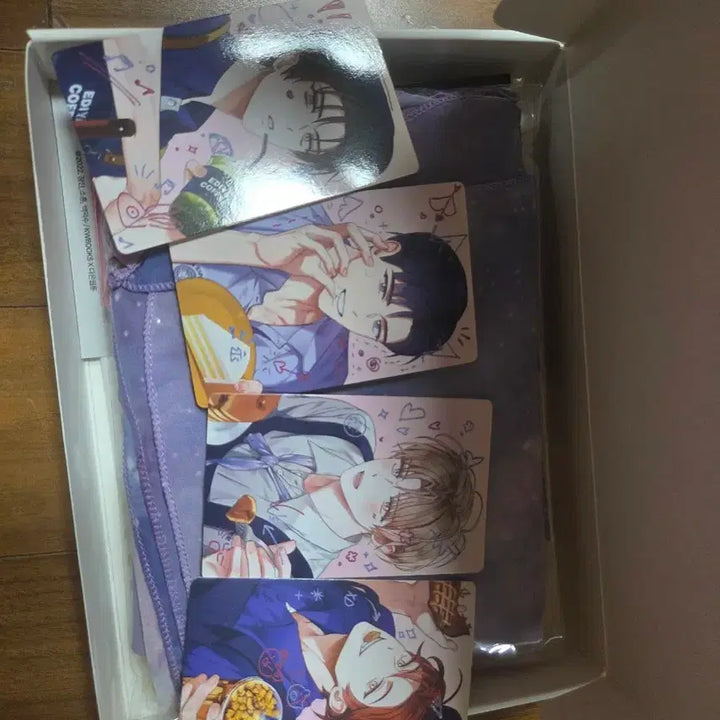 [BUNJANG] The Greatest Showman Chiffon Fabric Poster, Name Tag, Photocard Bundle / 데못죽 쉬폰 패브릭 포스터  + 명찰 + 이디야 포카 등