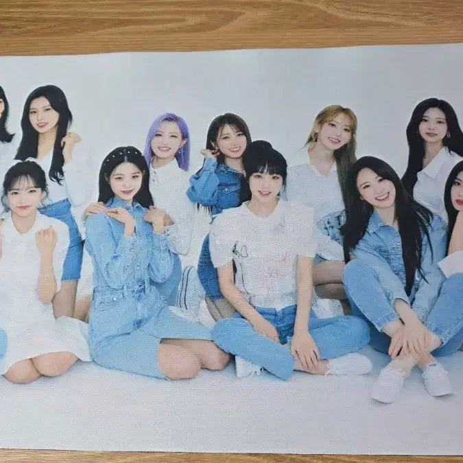 [BUNJANG] IZ*ONE Wonderstory Desk Mat / 아이즈원 원더스토리 장패드 데스크매트
