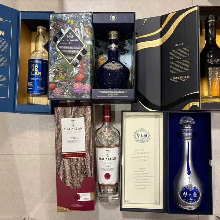 [BUNJANG] Assorted Empty Whiskey Bottles Bundle / 위스키 공병 빈병 일괄 팝니다.(공병 최상급 상태)