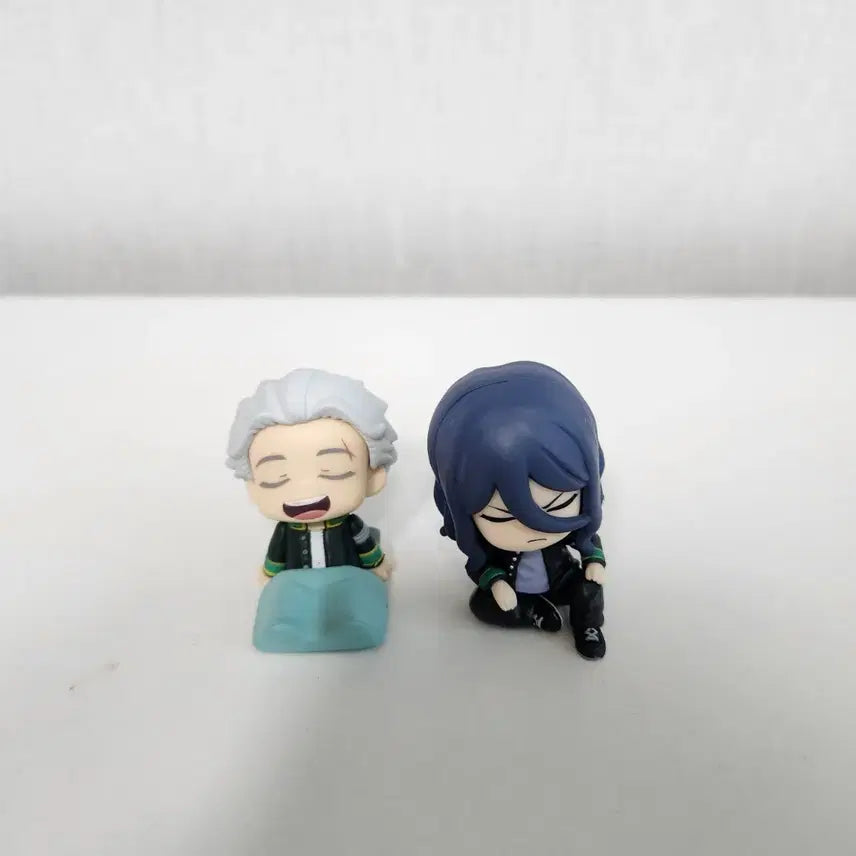 [BUNJANG] Winbre Onemu Tan Shoulder Knock Gacha (Set of 2) / 윈브레 오네무탄, 어깨쿵 가챠 2종