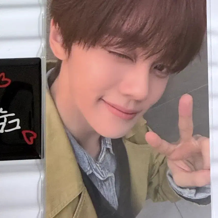 [BUNJANG] ANDWAVE Kim Gyuvin Music Core Photocard Set / 앤더블 김규빈 음악중심 포카 세트