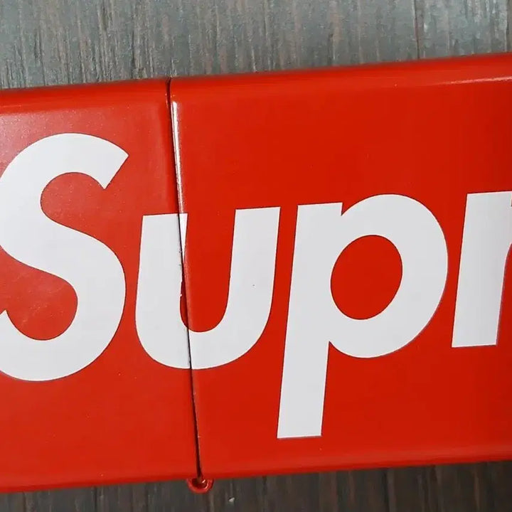 [BUNJANG] Supreme Zippo Lighter / 슈프림 지포 라이터 Supreme ZIPPO 미사용 새제품 팝니다.