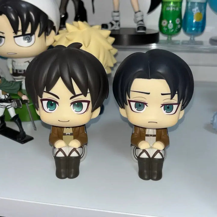 [BUNJANG] Attack on Titan Levi Eren Look Up Figure Bundle Set / (일괄) 진격의거인 리바이 에렌 룩업 피규어