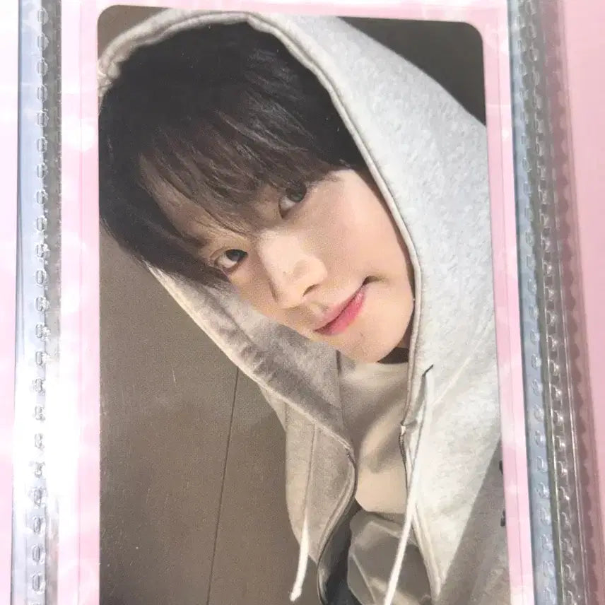 [BUNJANG] TWS Shinyu Lucky Draw Weverse POB Photocard / 투어스 신유 럭드 후드 포카 위버스 미공포