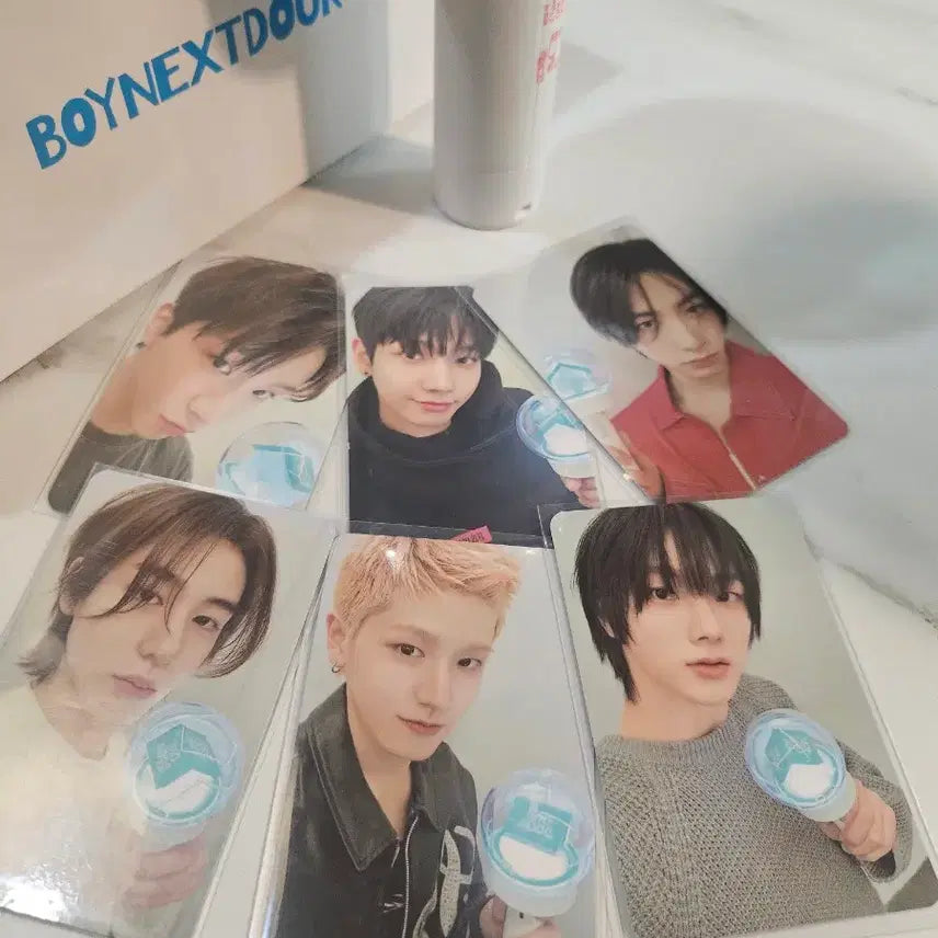 [BUNJANG] BOYNEXTDOOR Official Light Stick Bundle Set with Photocards / [보넥도 응원봉] 응원봉 + 응원봉포카 / 박스포함