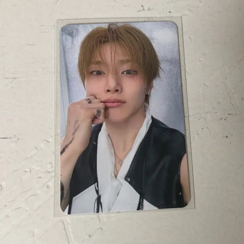 [BUNJANG] Stray Kids SKZ RUN IT Concert Online POB I.N Photocard / 스트레이키즈 스키즈 run it 런잇 콘서트 온라인 4만원 엠디 특전 포카 아이엔