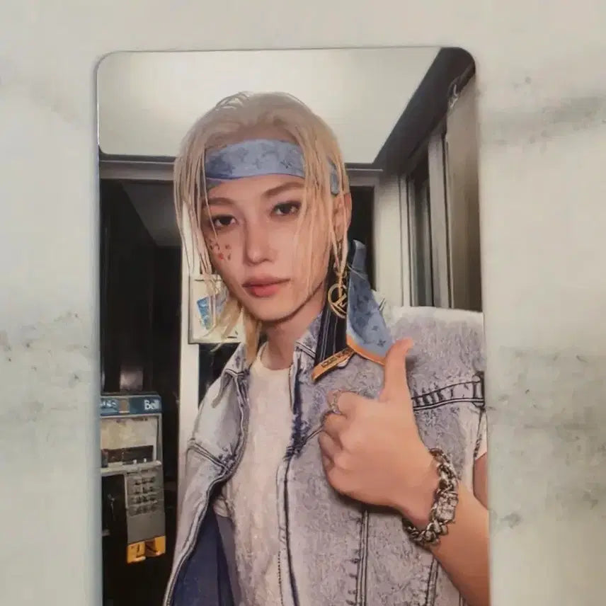 [BUNJANG] Stray Kids Felix This&amp;That Popup T-Shirt Photocard / 스트레이키즈 skz 필릭스 뽁아리 this&amp;that 팝업 티셔츠 포카