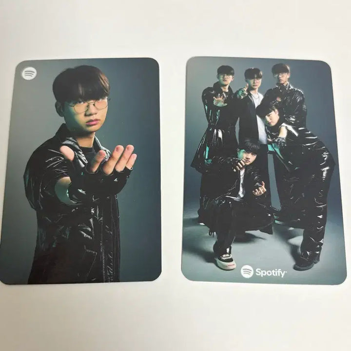[BUNJANG] T1 Homeground Spotify Doran + Group Photocard / T1 홈그 스포티파이 도란 + 단체 포카 판매