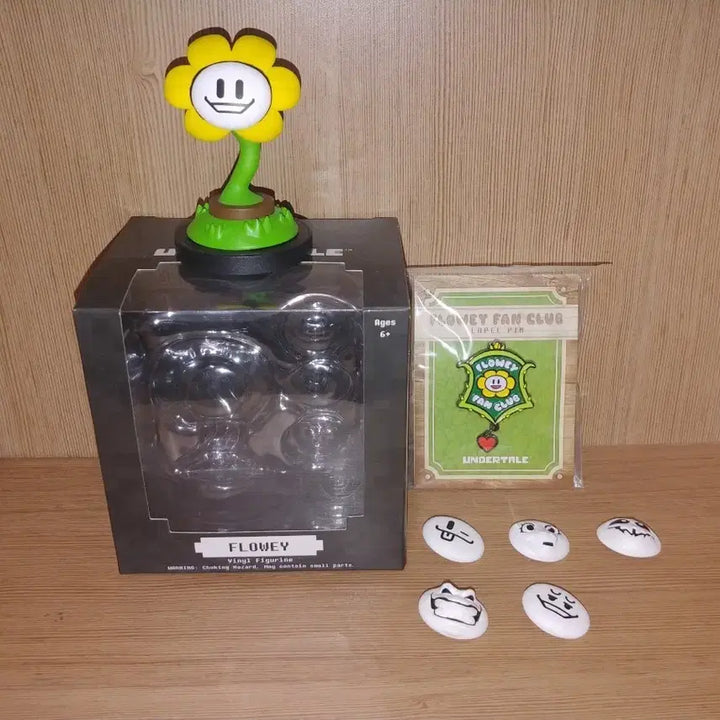 [BUNJANG] FanGamer Undertale Flowey Figure &amp; Fan Club Badge Bundle Set / [판매] 팬게이머 언더테일 플라위 피규어 + 팬클럽 뱃지 일괄