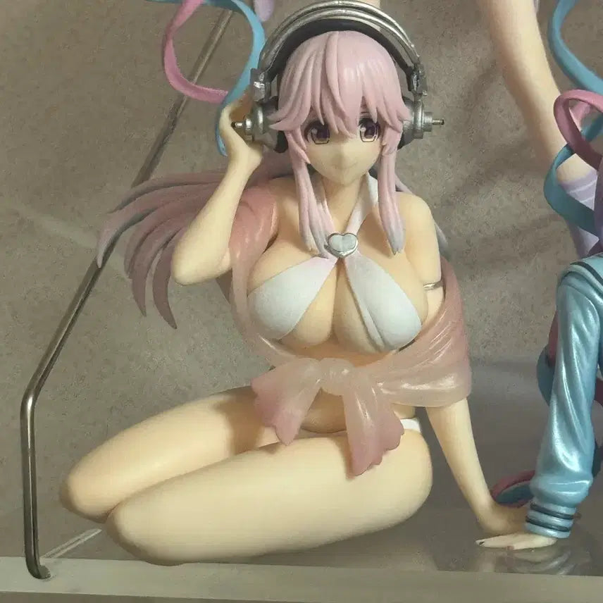 [BUNJANG] Super Sonico Swimsuit Noodle Stopper Figure / 슈퍼소니코 수영복 누들스토퍼 피규어 양도