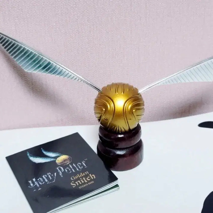 [BUNJANG] Harry Potter Golden Snitch Sticker Kit Figure (Sealed) / 미개봉 해리포터 골든 스니치 스티커 키트  피규어